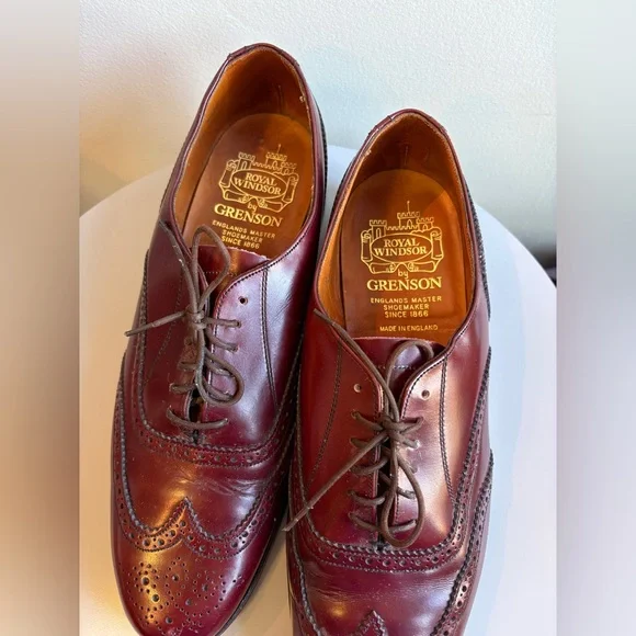 Vintage Royal Windsor by Grenson Leather Oxfords Wing Tip Brogue Style,  10.5 D - Picture 4 of 10